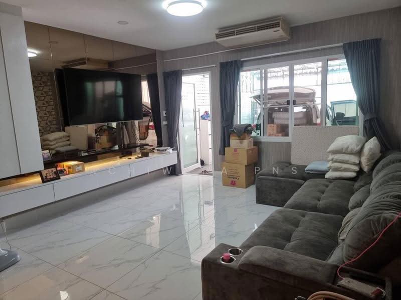 ทาวน์โฮม 4ห้องนอน สุทธิสาร ห้วยขวาง รัชดาภิเษก, Bangkok, สุทธิสาร, Samsen Nok, Huai Khwang, Bangkok, 4 Bedrooms, 300 sqm, Townhouse For Rent, by Achiwara Panusan, 11567413 - DDproperty.com