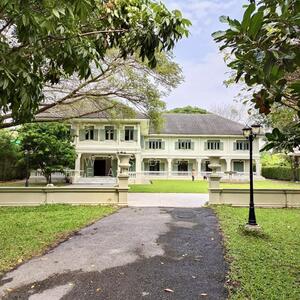 ขาย - บ้านหรูสไตล์โคโลเนียล กระทุ่มแบน สมุทรสาคร, สมุทรสาคร