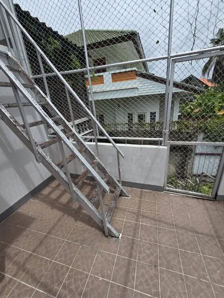 Townhouse for sale! Walkable to Prc ,Dara School, Chiang Mai, Wat Khet, Muang Chiang Mai, Chiang Mai, 4 Bedrooms, 200 sqm, Townhouse For Sale, by Pharita Chaimanee, 11568117 - DDproperty.com