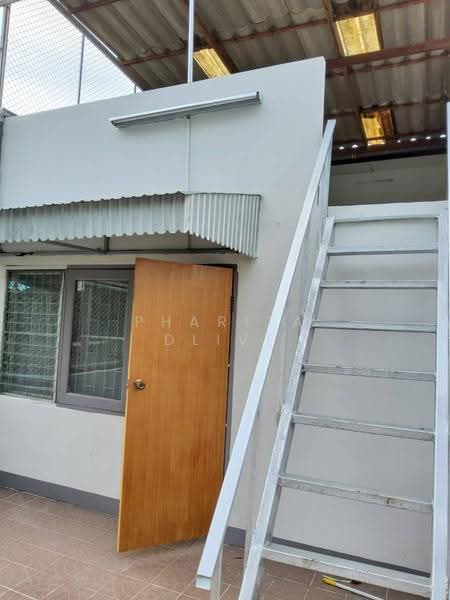 Townhouse for sale! Walkable to Prc ,Dara School, Chiang Mai, Wat Khet, Muang Chiang Mai, Chiang Mai, 4 Bedrooms, 200 sqm, Townhouse For Sale, by Pharita Chaimanee, 11568117 - DDproperty.com