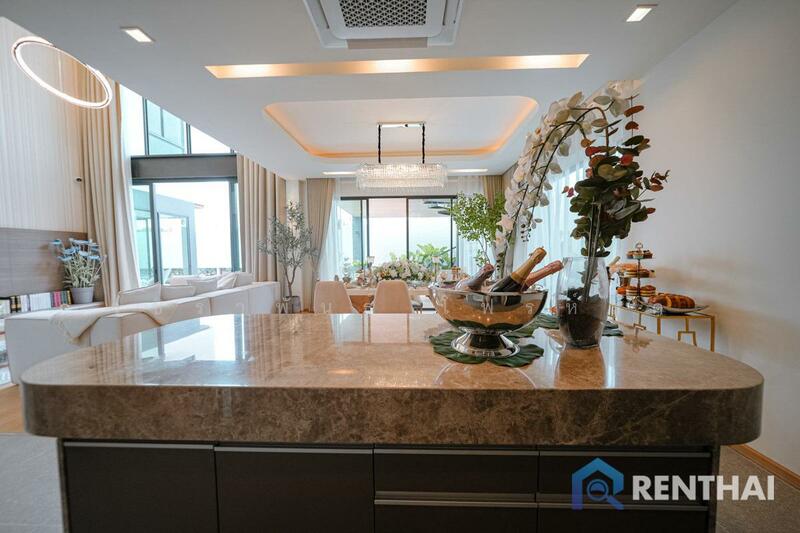 Luxury 5-Bedrooms Fully Furnished House in Pattaya, Chon Buri (Pattaya), Na Kloe, Bang Lamung (Pattaya), Chon Buri (Pattaya), 5 Bedrooms, 520 sqm, Single Detached House For Sale, by วชิราพันธ์ โฟรห์ลิค, 11568816 - DDproperty.com