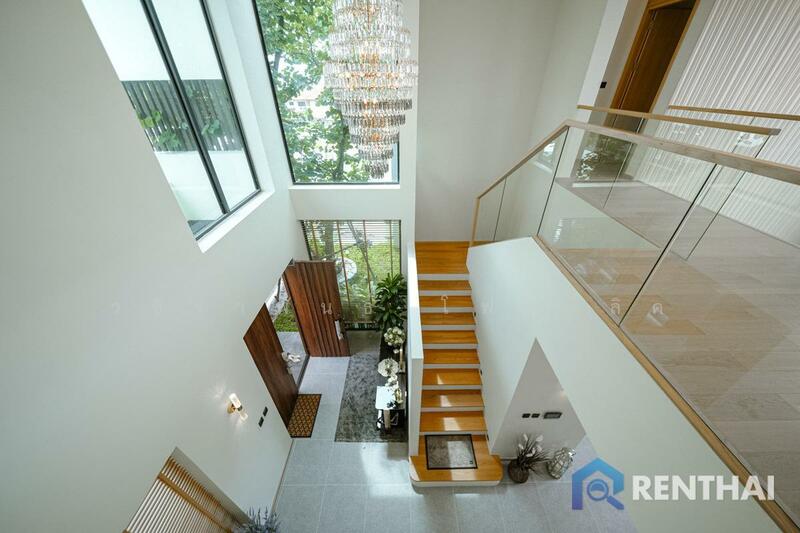 Luxury 5-Bedrooms Fully Furnished House in Pattaya, Chon Buri (Pattaya), Na Kloe, Bang Lamung (Pattaya), Chon Buri (Pattaya), 5 Bedrooms, 520 sqm, Single Detached House For Sale, by วชิราพันธ์ โฟรห์ลิค, 11568816 - DDproperty.com