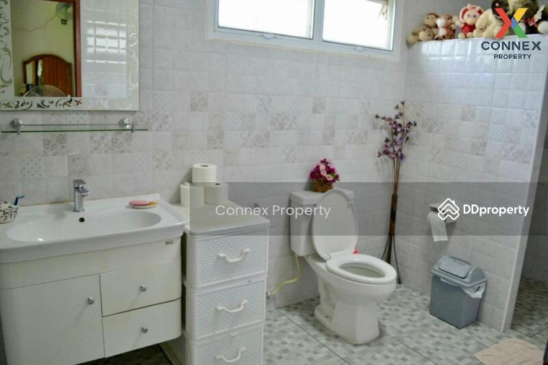 ขาย - บ้าน 2 หลังบนที่ดิน 1 ไร่ ต.สระกระเทียม จ.นครปฐม, นครปฐม