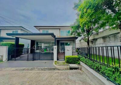 ขาย - Mantana Onnut-Wongwaen : มัณฑนา อ่อนนุช-วงแหวน, กรุงเทพ