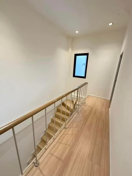 Y Residence Sukhumvit 113, Samut Prakan, Sukhumvit 113 Road (Soi Dan Samrong 42/1), Samrong Nua, Muang Samut Prakarn, Samut Prakan, 4 Bedrooms, 220 sqm, Townhouse For Rent, by ปรินทร์ญาดา ชิณโชติ, 11570692 - DDproperty.com