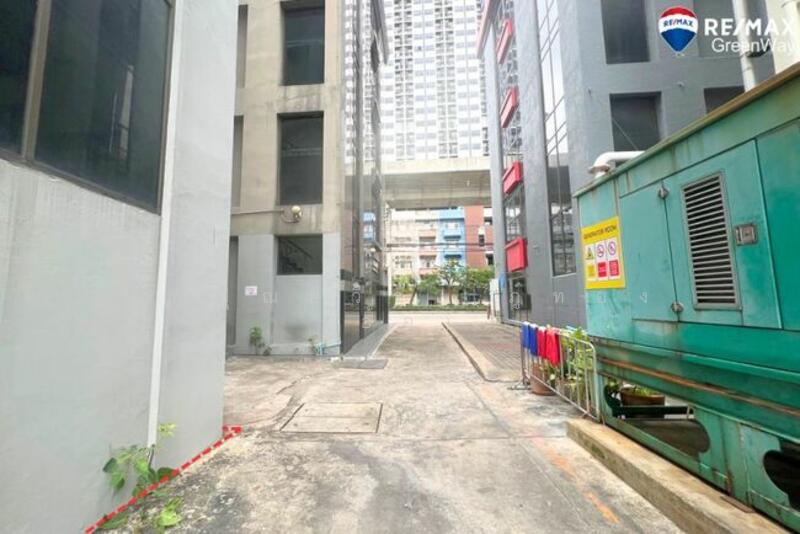 For Rent - Office for rent ให้เช่า สำนักงาน เจริญนคร คลองสาน ใกล้ ICON Siam มีที่จอดรถ, Bangkok