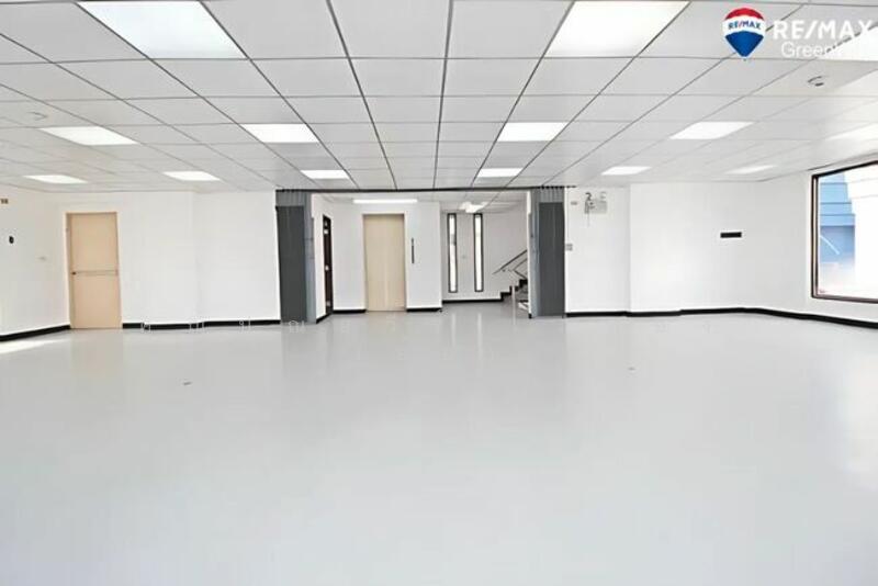 For Rent - Office for rent ให้เช่า สำนักงาน เจริญนคร คลองสาน ใกล้ ICON Siam มีที่จอดรถ, Bangkok