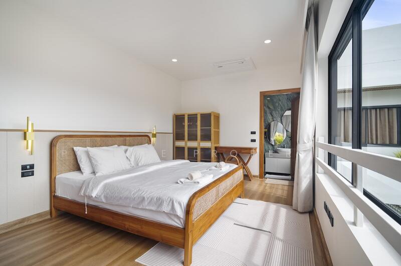 7R0815 Pool villa for rent 4 bedroom 4 bathroom 165,000/month at rawai have fully furnished, Phuket, Rawai, Muang Phuket, Phuket, 4 Bedrooms, 400 sqm, Villa For Rent, by PK LIFE Property, 11572386 - DDproperty.com