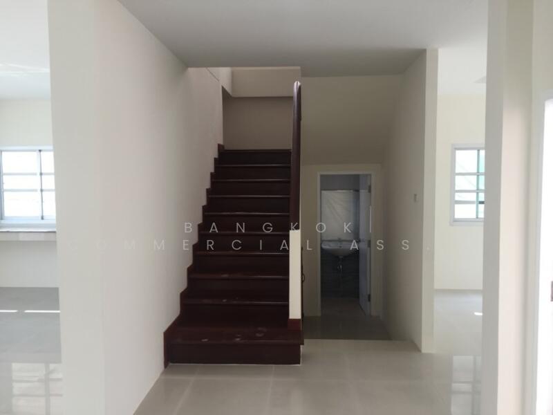 ธารดารา, Chon Buri (Pattaya), Surasak, Si Racha, Chon Buri (Pattaya), 3 Bedrooms, 136 sqm, Single Detached House For Sale, by Bangkok Commercial Asset Management Com, 11573282 - DDproperty.com