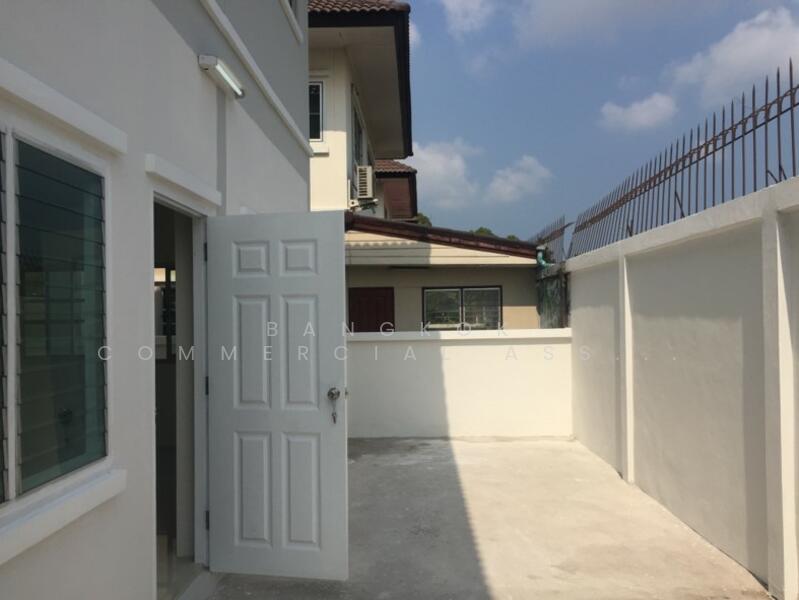 ธารดารา, Chon Buri (Pattaya), Surasak, Si Racha, Chon Buri (Pattaya), 3 Bedrooms, 136 sqm, Single Detached House For Sale, by Bangkok Commercial Asset Management Com, 11573282 - DDproperty.com