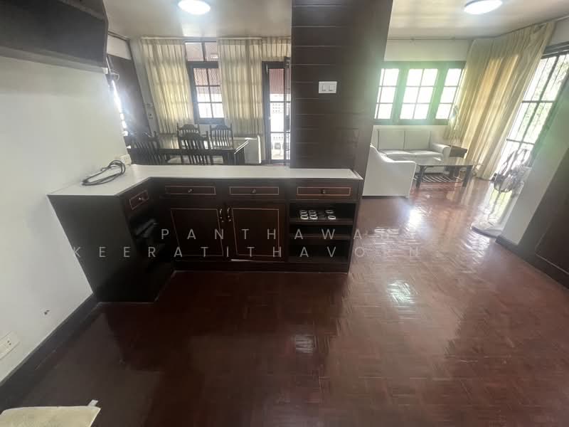 ให้เช่าบ้านเดี่ยว 2 ชั้น ราชเทวี ซอยเพชรบุรี 9, กรุงเทพ, ถนนเพชรบุรี, ราชเทวี, กรุงเทพ, 150 ตร.ม., บ้านเดี่ยว ให้เช่า, โดย Panthawan Keeratithavornanan, 11573499 - DDproperty.com