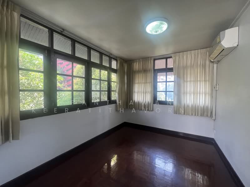 ให้เช่าบ้านเดี่ยว 2 ชั้น ราชเทวี ซอยเพชรบุรี 9, Bangkok, Thanon Phetchaburi, Ratchathewi, Bangkok, 3 Bedrooms, 150 sqm, Single Detached House For Rent, by Panthawan Keeratithavornanan, 11573499 - DDproperty.com