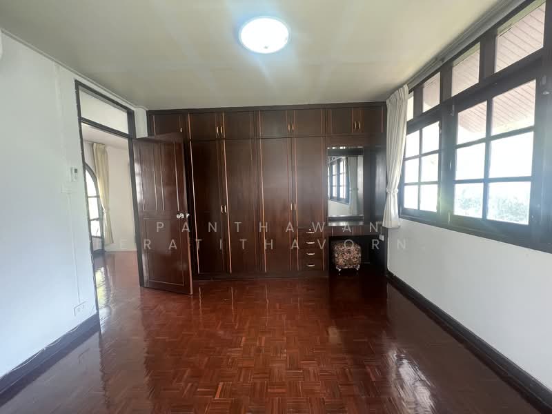 ให้เช่าบ้านเดี่ยว 2 ชั้น ราชเทวี ซอยเพชรบุรี 9, Bangkok, Thanon Phetchaburi, Ratchathewi, Bangkok, 3 Bedrooms, 150 sqm, Single Detached House For Rent, by Panthawan Keeratithavornanan, 11573499 - DDproperty.com