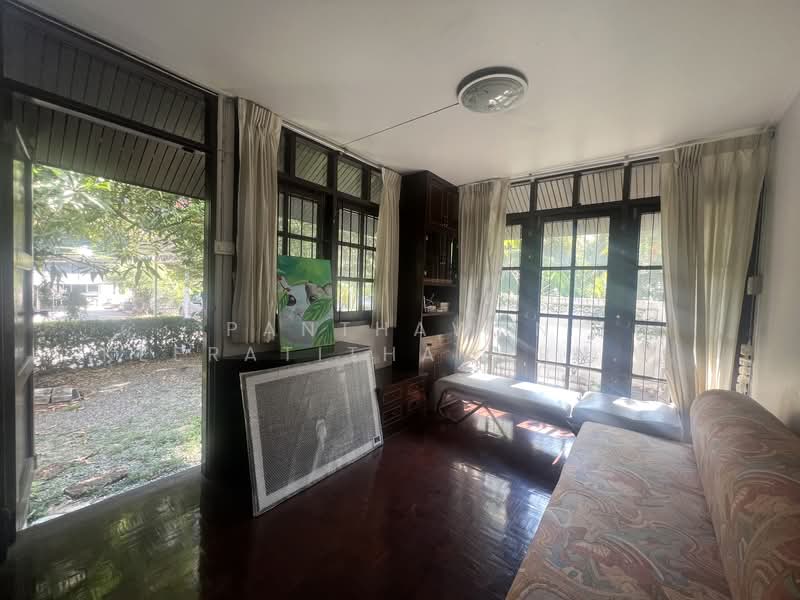 ให้เช่าบ้านเดี่ยว 2 ชั้น ราชเทวี ซอยเพชรบุรี 9, Bangkok, Thanon Phetchaburi, Ratchathewi, Bangkok, 3 Bedrooms, 150 sqm, Single Detached House For Rent, by Panthawan Keeratithavornanan, 11573499 - DDproperty.com