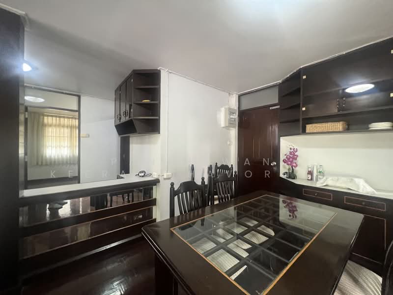 ให้เช่าบ้านเดี่ยว 2 ชั้น ราชเทวี ซอยเพชรบุรี 9, กรุงเทพ, ถนนเพชรบุรี, ราชเทวี, กรุงเทพ, 150 ตร.ม., บ้านเดี่ยว ให้เช่า, โดย Panthawan Keeratithavornanan, 11573499 - DDproperty.com