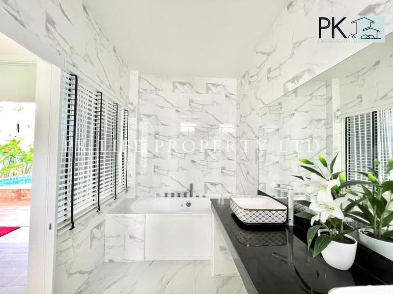 7R0672 Pool villa for rent 2bedroom 2bathroom 65,000/month at rawai have fully furnished, Phuket, Rawai, Muang Phuket, Phuket, 2 Bedrooms, 250 sqm, Villa For Rent, by PK LIFE Property, 11573644 - DDproperty.com
