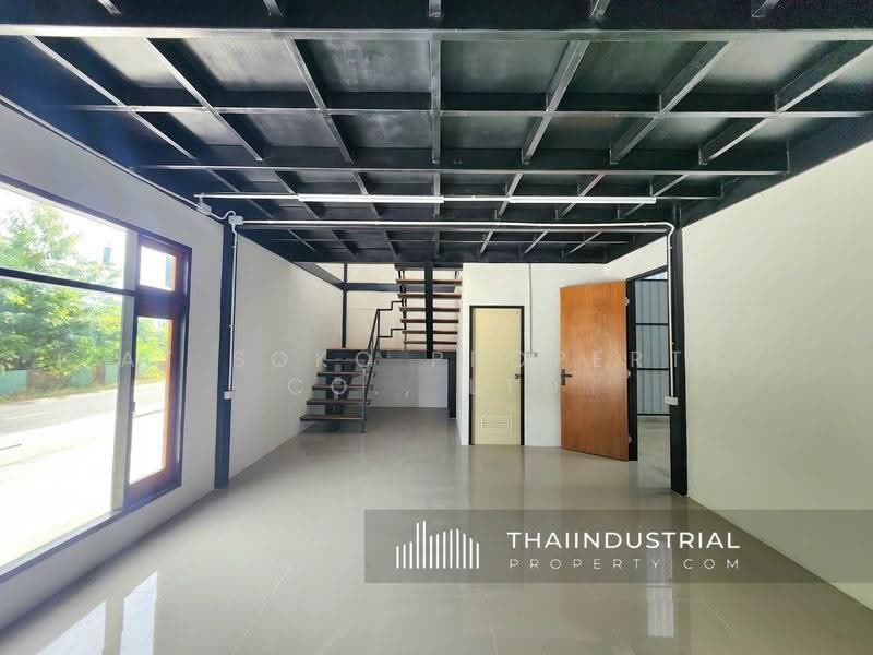 Factory or Warehouse 325 sqm for RENT at Khlong Si, Khlong Luang, Pathum Thani (ID: AT1761R), Pathum Thani, Khlong Si, Khlong Luang, Pathum Thani, , 325 sqm, Warehouse/Factory For Rent, by AT SOKO PROPERTY CO., LTD, 11574079 - DDproperty.com