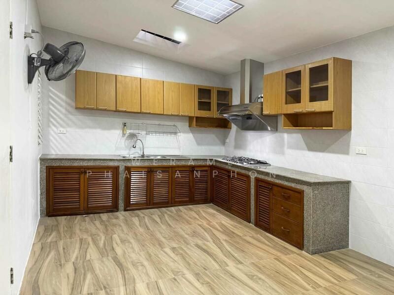 ขาย ทาวน์โฮม 4 ชั้น ใจกลางถนนพัฒนาการ บนเนื้อที่ 31.5 ตร.ว. พื้นที่ใช้สอยกว่า 300 ตร.ม. 5 นอน 7 น้ำ, กรุงเทพ, พัฒนาการ, สวนหลวง, สวนหลวง, กรุงเทพ, 300 ตร.ม., ทาวน์เฮ้าส์ ขาย, โดย TopLands of Thailand, 11574253 - DDproperty.com