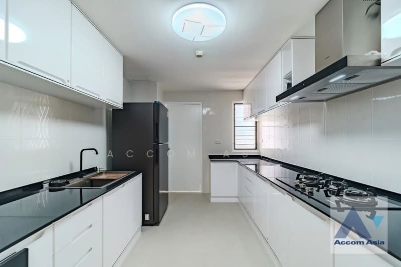 Wattana Heights, Bangkok, Sukhumvit Road, Khlongtoei Nua, Watthana, Bangkok, 3 Bedrooms, 320 sqm, Condo For Rent, by Accom Asia, 11575954 - DDproperty.com