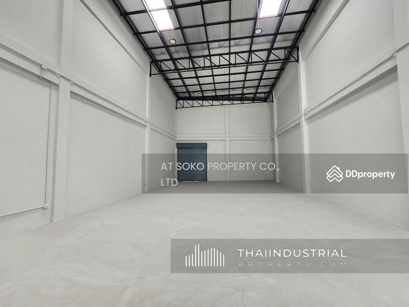 For Sale - Factory or Warehouse 589 sqm for SALE at Khu Khwang, Lat Lum Kaeo, Pathum Thani (ID: AT1763S), Pathum Thani