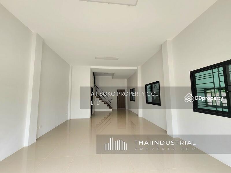 For Sale - Factory or Warehouse 589 sqm for SALE at Khu Khwang, Lat Lum Kaeo, Pathum Thani (ID: AT1763S), Pathum Thani