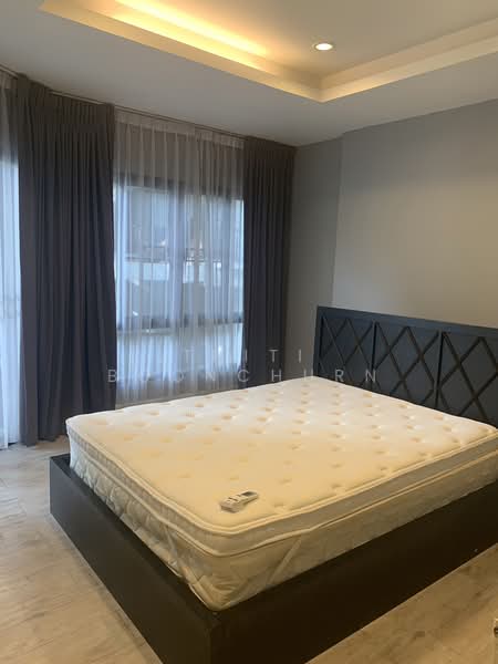 Townhouse, Sukhumvit Soi 36, Near BTS Thong Lo, Bangkok, Phra Kanong, Khlong Toei, Bangkok, 2 Bedrooms, 180 sqm, Townhouse For Rent, by Thiti Boonchurn, 11577109 - DDproperty.com