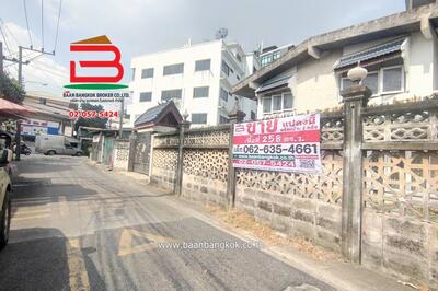 ขาย - ที่ดินพร้อมบ้าน ซอยลาดพร้าว 87 แยก 28 เนื้อที่ 258 ตรว.ถนนทางพิเศษฉลองรัช เขตวังทองหลาง, กรุงเทพ