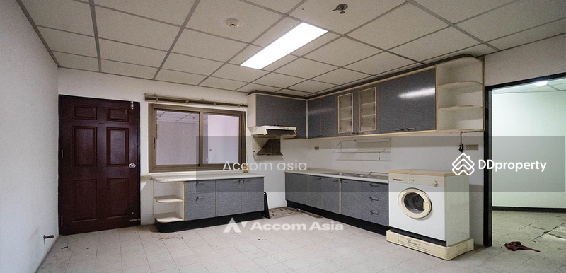 ให้เช่า - Crystal Garden Condominium : คริสตัล การ์เด้น, กรุงเทพ