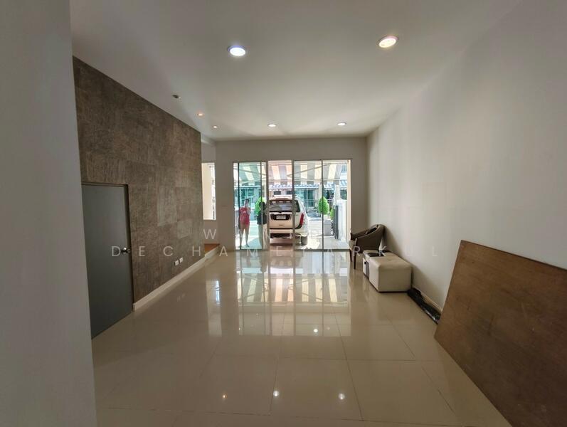 ให้เช่า - Baan Klang Muang S-Sense Srinakarin : บ้านกลางเมือง เอส เซนต์ ศรีนครินทร์, กรุงเทพ