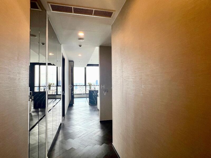 The Esse Sukhumvit 36, Bangkok, Soi Sukhumvit 36, Sukhumvit Road, Phra Kanong, Khlong Toei, Bangkok, 3 Bedrooms, 125 sqm, Condo For Rent, by Jomchanok Aswavibul, 11583385 - DDproperty.com