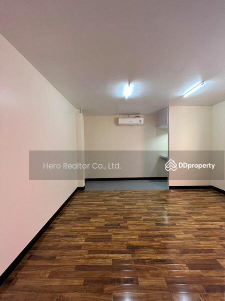For Rent - For Rent Bangkok Warehouse Ratchadapisek Din Daeng BRE19770, Bangkok