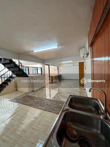 For Rent - For Rent Bangkok Warehouse Ratchadapisek Din Daeng BRE19770, Bangkok