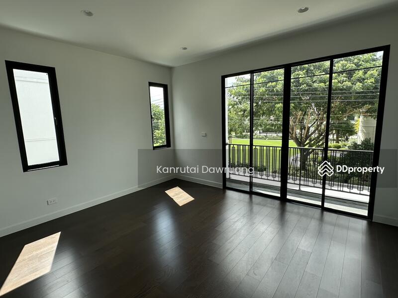 For Sale - Setthasiri Wongwaen-Chatuchot, Bangkok