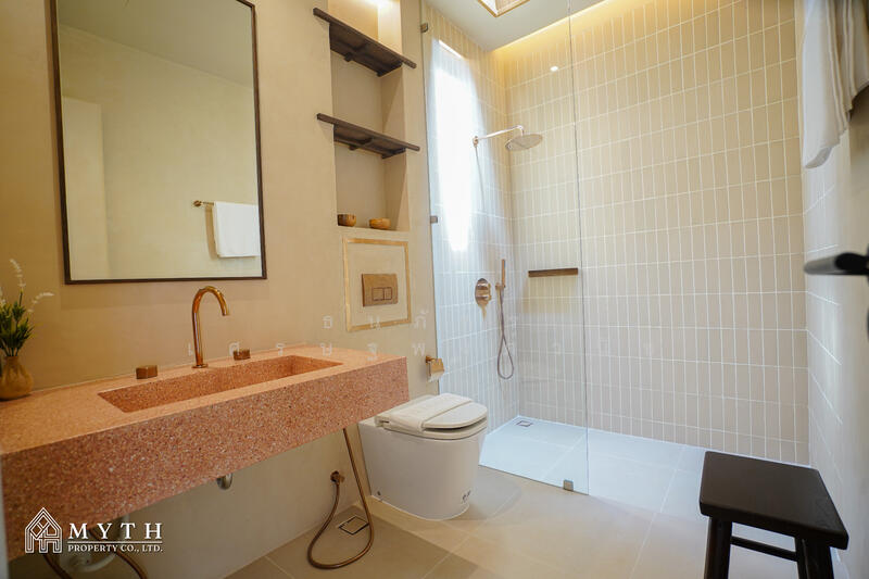 Villa Barrera, Chon Buri (Pattaya), Nong Pru, Bang Lamung (Pattaya), Chon Buri (Pattaya), 5 Bedrooms, 400 sqm, Villa For Sale, by ธนภัทร เศรษฐพงศ์วนิช, 11584582 - DDproperty.com