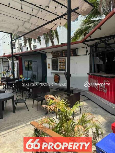 For Sale - Commercial/Shophouse for Sale in the heart of Prakhanong, Bangkok