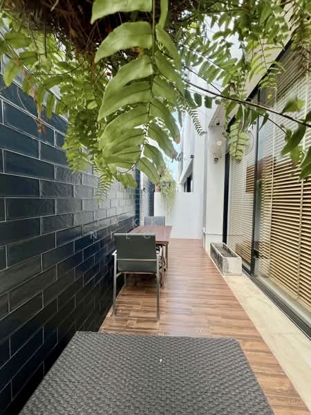 15 Gates, Bangkok, Khlong Chan, Bang Kapi, Bangkok, 5 Bedrooms, 409 sqm, Single Detached House For Sale, by Jakkrit Nilchoo, 11585111 - DDproperty.com