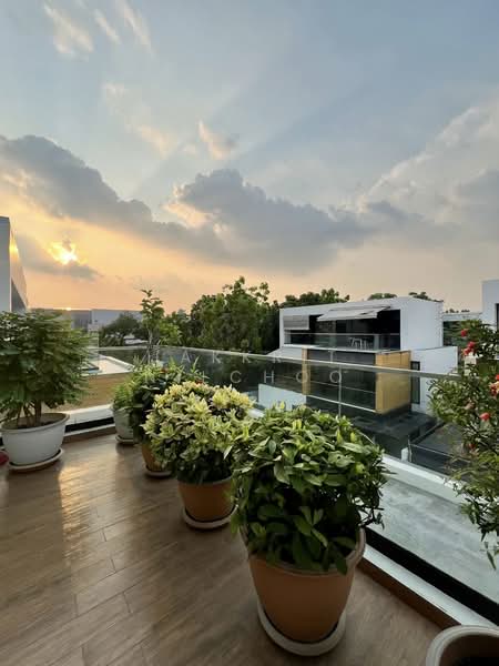 15 Gates, Bangkok, Khlong Chan, Bang Kapi, Bangkok, 5 Bedrooms, 409 sqm, Single Detached House For Sale, by Jakkrit Nilchoo, 11585111 - DDproperty.com