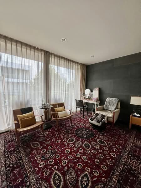 15 Gates, Bangkok, Khlong Chan, Bang Kapi, Bangkok, 5 Bedrooms, 409 sqm, Single Detached House For Sale, by Jakkrit Nilchoo, 11585111 - DDproperty.com