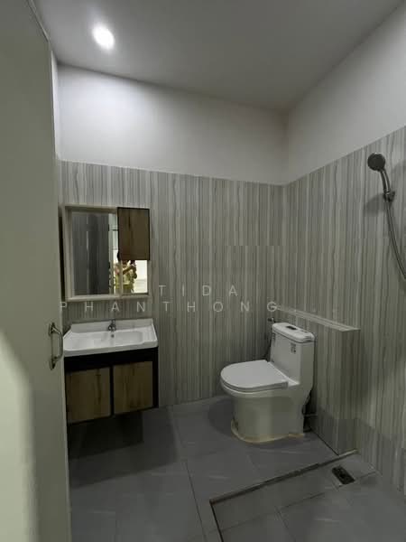 ให้เช่า - โกดัง และ สำนักงาน@ ศรีนครินทร์ สำโรงเหนือ, สมุทรปราการ