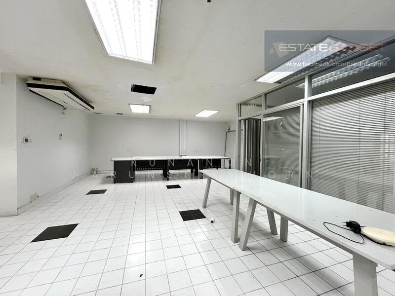 ขาย - ขายโฮมออฟฟิศ 60ตรว. 3ชั้น ทาวน์อินทาวน์ ศรีวรา ใกล้ ถ.เลียบด่วนเอกมัย (081-434-9959), กรุงเทพ