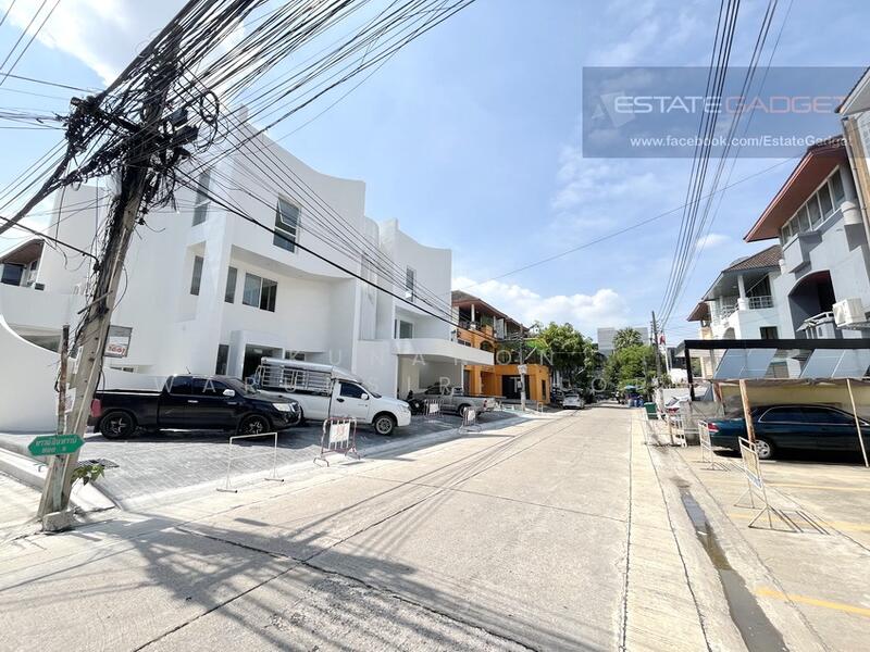 ขาย - ขายโฮมออฟฟิศ 60ตรว. 3ชั้น ทาวน์อินทาวน์ ศรีวรา ใกล้ ถ.เลียบด่วนเอกมัย (081-434-9959), กรุงเทพ