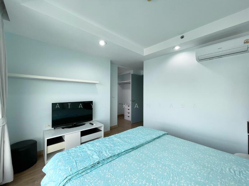 Thru Thonglor, Bangkok, Petchaburi Road, Bang Kapi, Huai Khwang, Bangkok, 2 Bedrooms, 66 sqm, Condo For Rent, by Satayu Kantasa, 11586581 - DDproperty.com