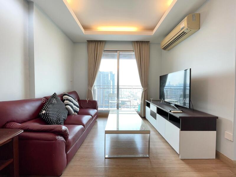 Thru Thonglor, Bangkok, Petchaburi Road, Bang Kapi, Huai Khwang, Bangkok, 2 Bedrooms, 66 sqm, Condo For Rent, by Satayu Kantasa, 11586581 - DDproperty.com