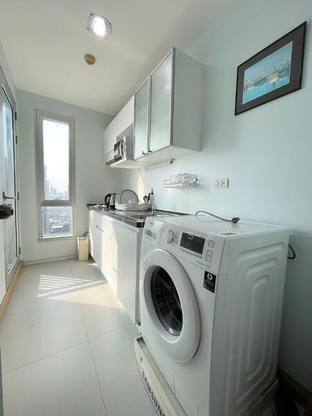 Thru Thonglor, Bangkok, Petchaburi Road, Bang Kapi, Huai Khwang, Bangkok, 2 Bedrooms, 66 sqm, Condo For Rent, by Satayu Kantasa, 11586581 - DDproperty.com