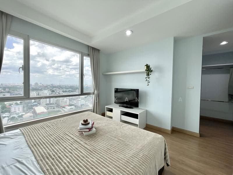 Thru Thonglor, Bangkok, Petchaburi Road, Bang Kapi, Huai Khwang, Bangkok, 2 Bedrooms, 67 sqm, Condo For Rent, by Satayu Kantasa, 11586581 - DDproperty.com