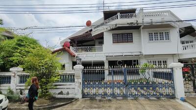 ขาย - ขายที่ดินแถมบ้านหมู่บ้านราชาวิลล่า MRTลาดพร้าว71, กรุงเทพ