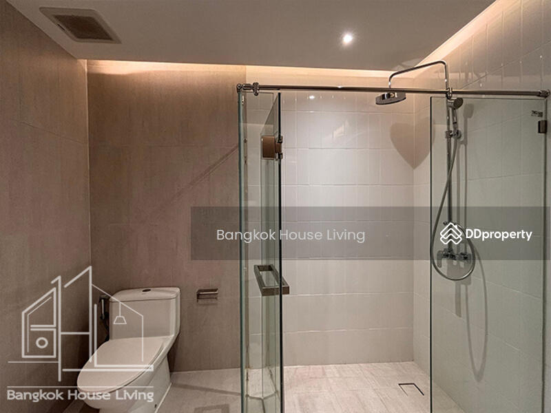 For Rent - The Pentacles, Bangkok