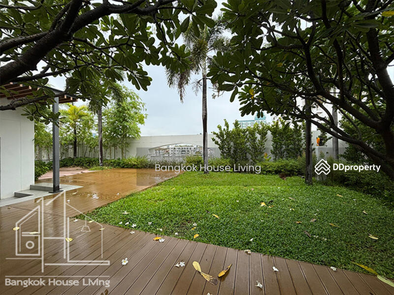 For Rent - The Pentacles, Bangkok