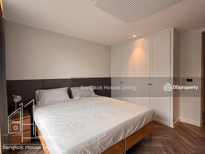 For Rent - The Pentacles, Bangkok