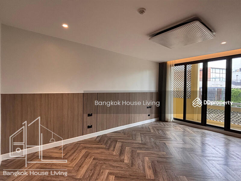 For Rent - The Pentacles, Bangkok